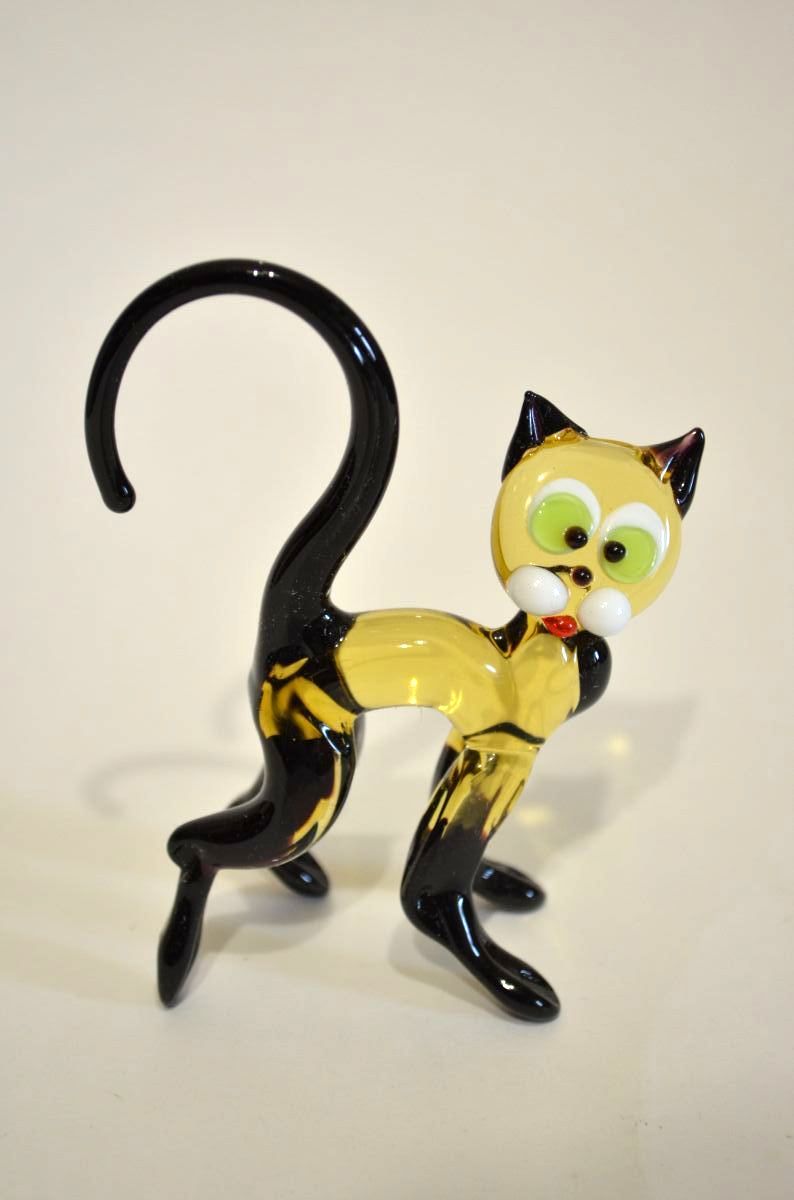 Фигурка "Кошка"